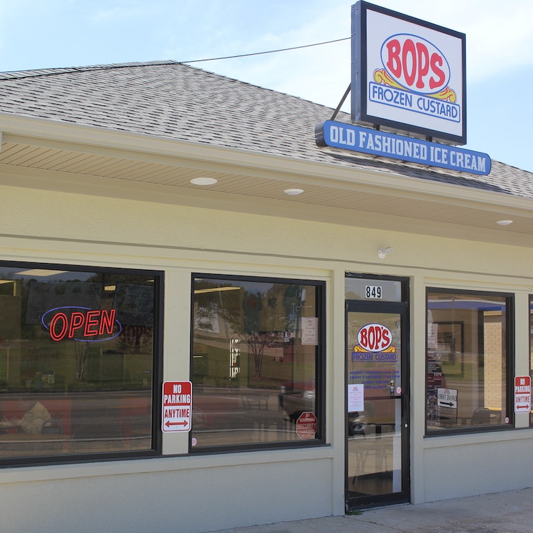 Natchez Trace Parkway Bops Frozen Custard