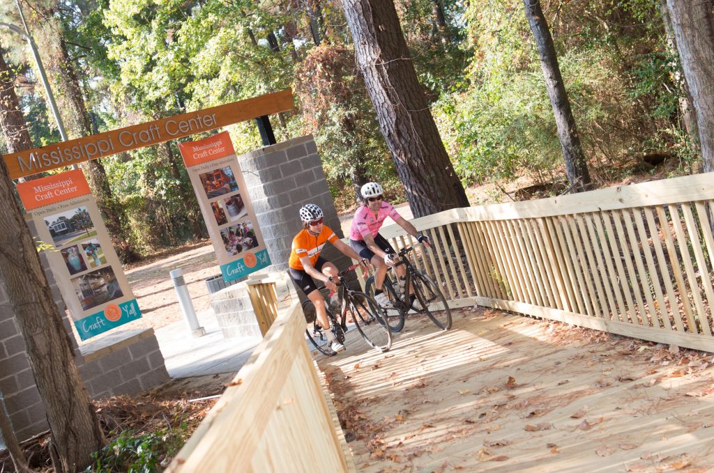 ridgeland ms natchez trace compact