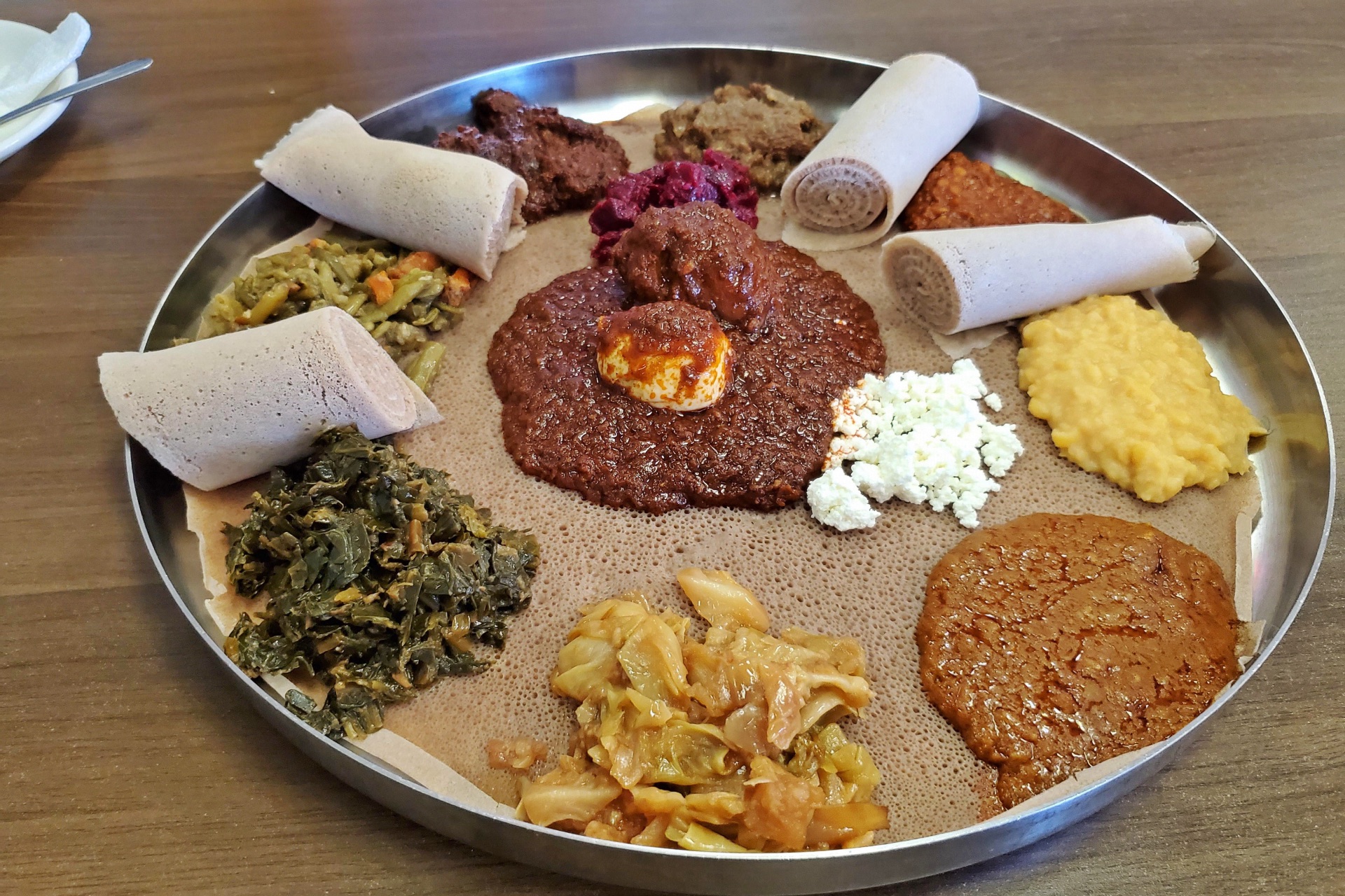 a plate of Gambian food